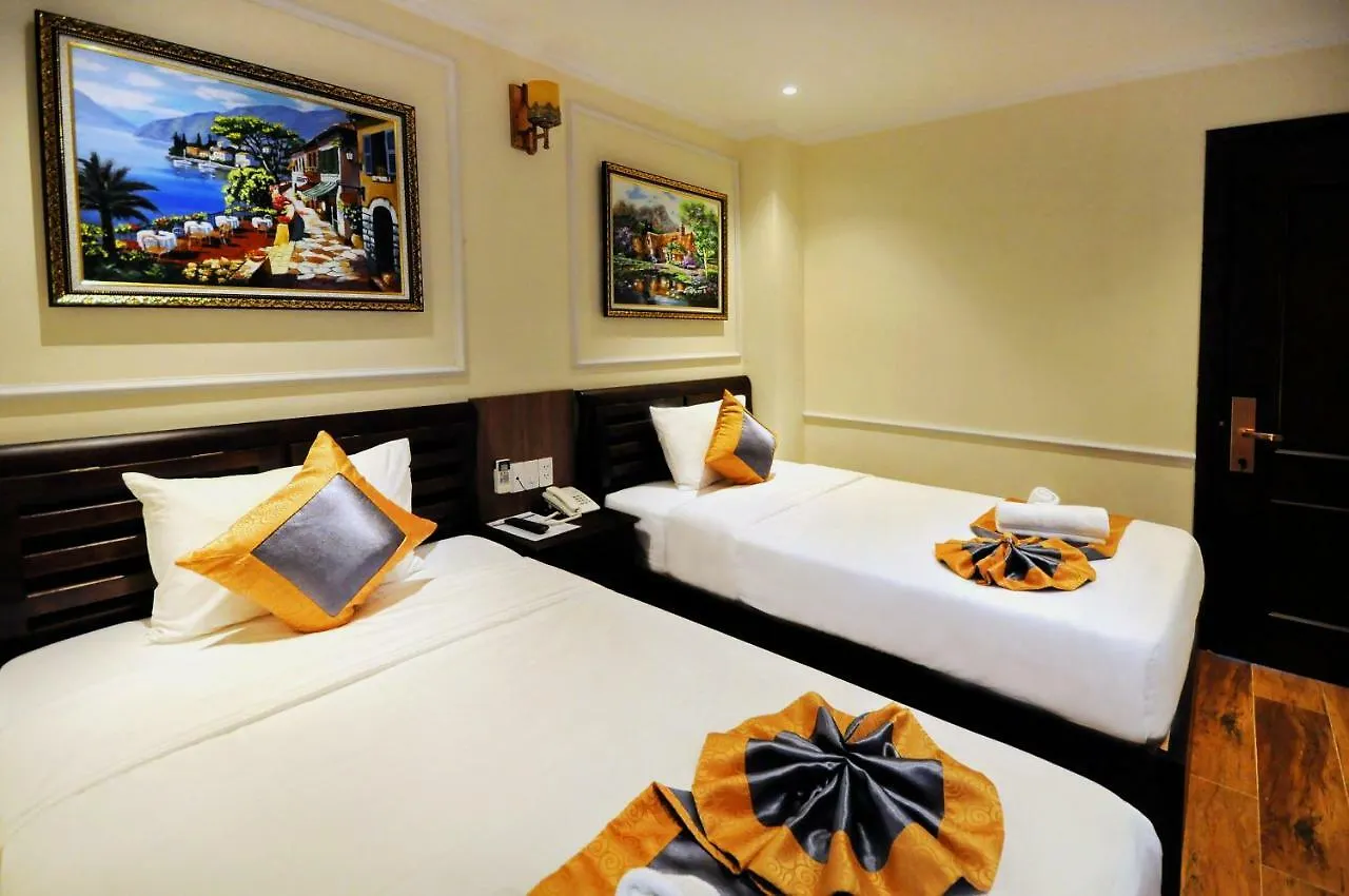 Apollo Hotel Nha Trang Beach 3*,  וייטנאם