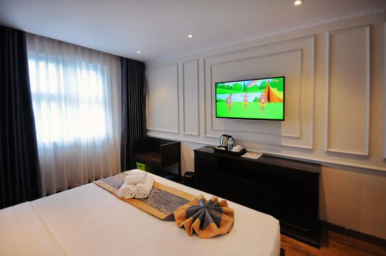 ***  Apollo Hotel Nha Trang Beach וייטנאם