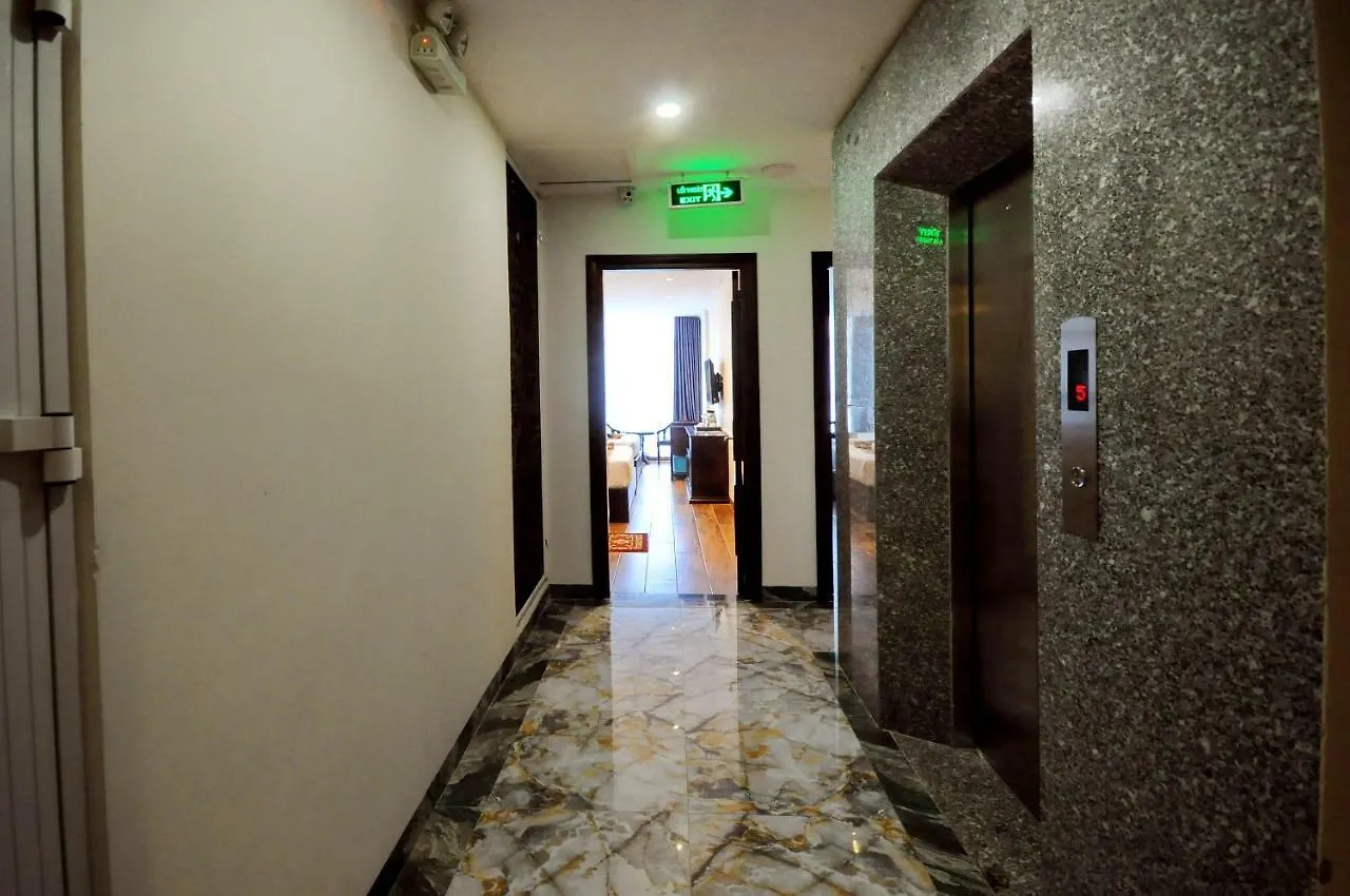 Apollo Hotel Nha Trang Beach 3*,